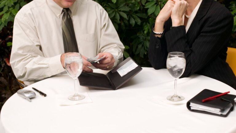 How to Call the Health Department in a Restaurant